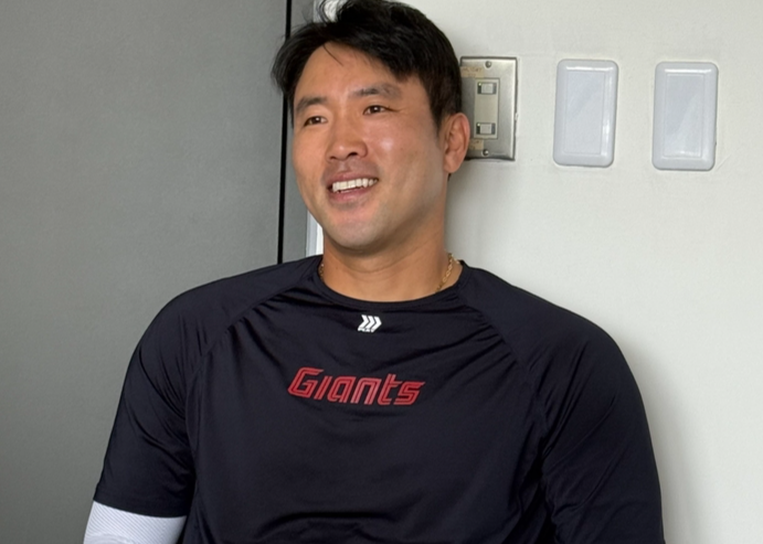 "롯데 팬에게 죄송한 마음 컸죠" 2년 연속 이탈→'캡틴' 전준우, 올시즌엔 건강+팀 성적 '두 마리 토끼' 잡는다! 