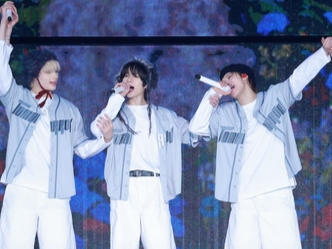 [단독] 투모로우바이투게더, 4월 컴백 확정...BTS 이어 동생까지 '빅히트 가문 출격'