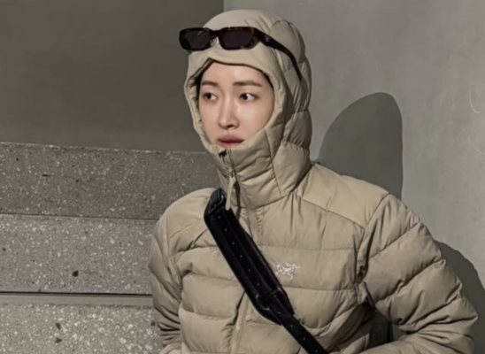 '♥하정우' 차정원, 7월 결혼 아니라더니...본격 살림 준비? 해외서 쇼핑 근황 공개