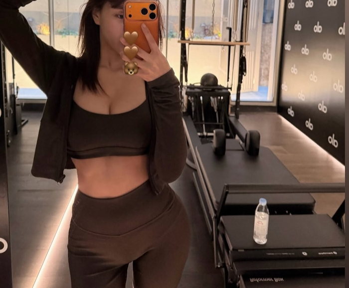 키오프 나띠, 가려도 안 숨겨지는 '압도적 볼륨감'