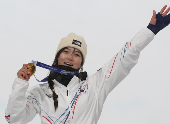 "겁이요? 없어요" 18세 金 최가온, 알고 보니 '깡' 쎈 소녀였다...두려움 이긴 비결은? [밀라노 비하인드]