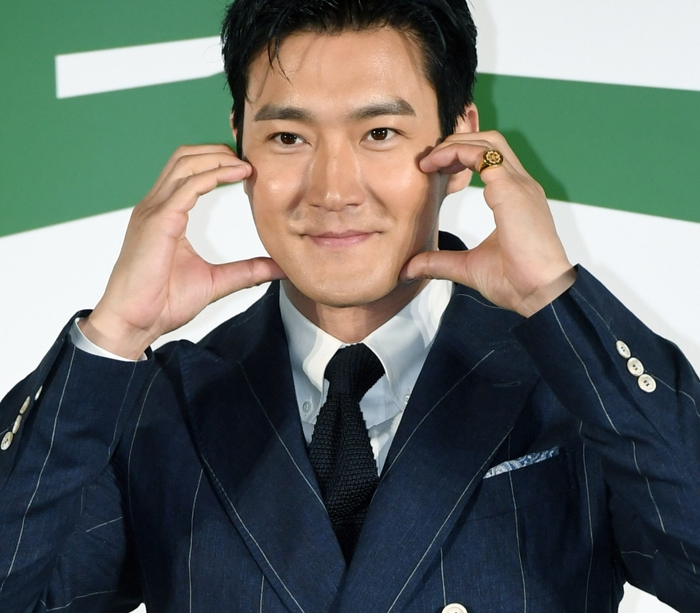 최시원, '불의필망' 정치색 논란 인신공격에 SM 결국 '칼 뽑았다'