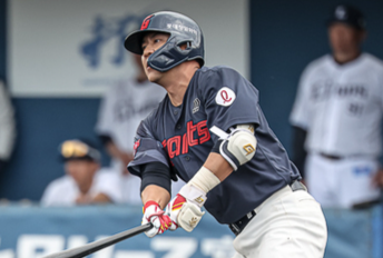 "소문만 무성한 줄 알았더니"...롯데 외인 듀오, 日 세이부 격침한 '153km' 위력