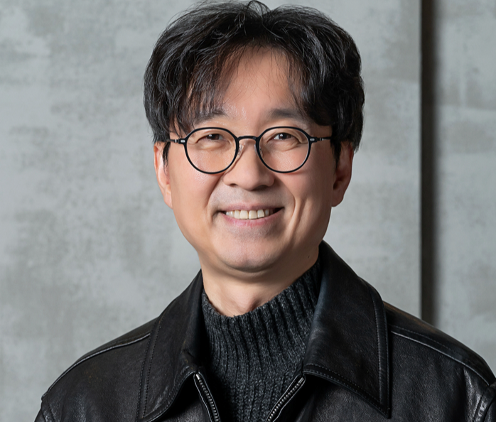 '유럽여행 안가면 사형'...장항준의 폭도, 600만 돌파에 거들먹 저격