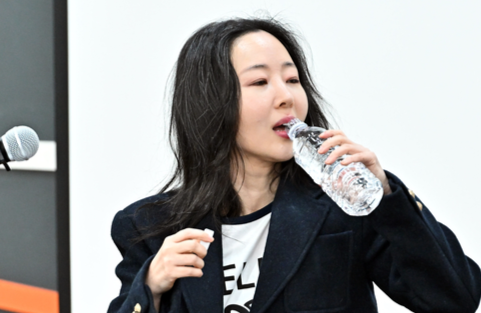 민희진의 허를 찌르는 '빅딜', 하이브가 무시할 수밖에 없는 이유 