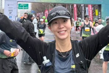 '무쇠소녀' 유이, 빗속 뚫고 하프마라톤 완주..."한계 넘었다" 감격