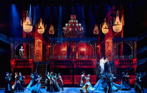 비극적 사랑의 여운 '안나 카레니나'...고전이 뮤지컬을 만나 대작이 되다