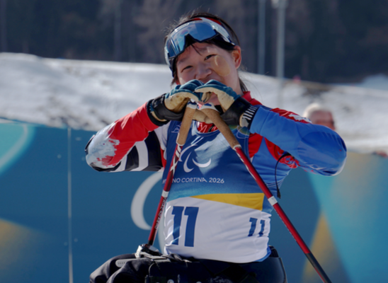 '金으로 쓴 새 역사' 김윤지 "사격 실수, 2보 전진 위한 1보 후퇴였네요"...환하게 웃은 '스마일리' [2026 밀라노]