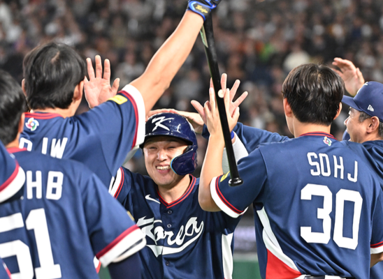 '진짜 눈물 광광' 도쿄돔의 기적! 류지현호, 호주에 7-2 승리→가혹한 '경우의 수' 뚫고 17년 만에 8강 진출 성공 [SS도쿄in]