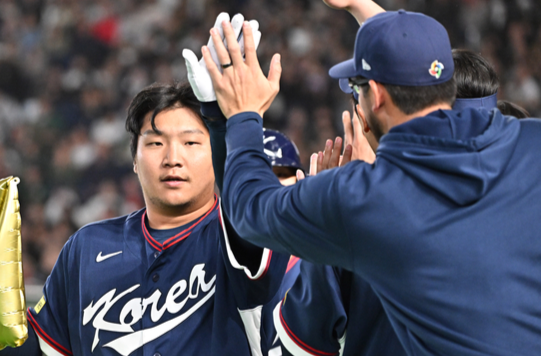 "왜 고의삼진?" 문보경 SNS에 악플 1만개...대만팬, 엉뚱한 화풀이