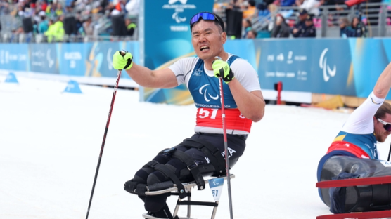 '첫 톱10' 신의현 "진짜 미치겠어요"...뒤늦게 올라온 '컨디션'→끝까지 포기 없다 [2026 밀라노]