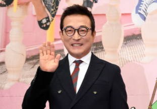 이재룡, 만취 상태서 거침없이 운전대...사고 10분 전 CCTV 포착