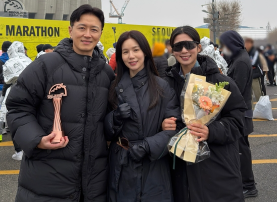 진태현·박시은 딸 경사났네! 열띤 응원 받은 한지혜, 서울마라톤 3등