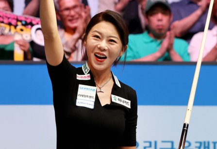 "이게 여왕입니다" LPBA 1강 김가영 월챔 또 우승! 대회 3연패+투어 통산 18번째 트로피...누적 상금 9억 돌파 '대업'