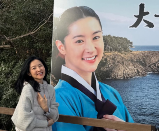 "장금아" '55세' 이영애, 23년 세월 없애는 타임머신 미모