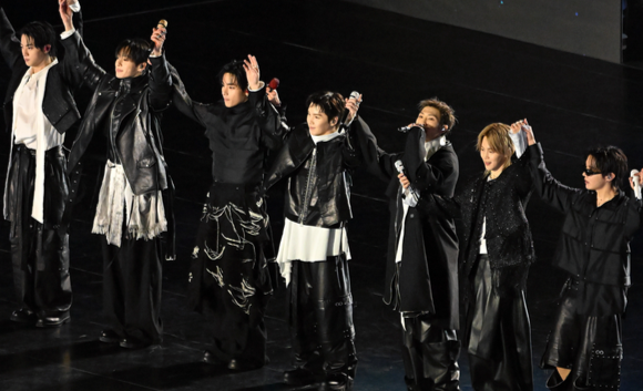 "블록버스터급 컴백"...BTS 컴백에 외신도 들썩 