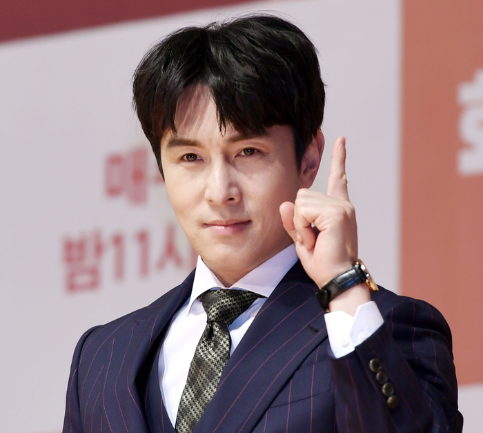 '나한테 XXX' 전 매니저(?) 폭로까지 등장...김동완 향한 비판 확산