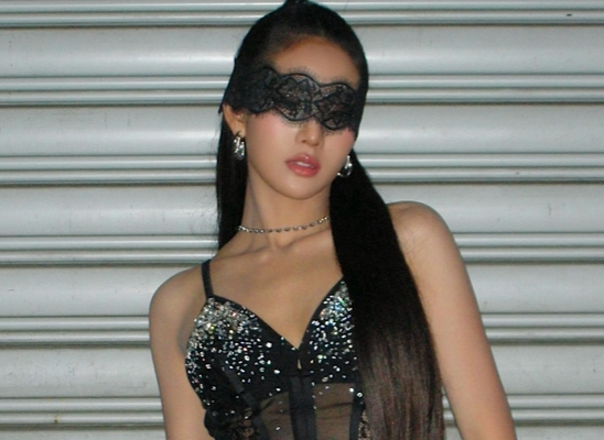 아이들 민니, 파격 무대 패션으로 압도적 고혹미