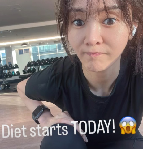 '성매매 벌금형' 지나, 10년 자숙 끝?..."예전 몸매로 돌아갈 것" 선언