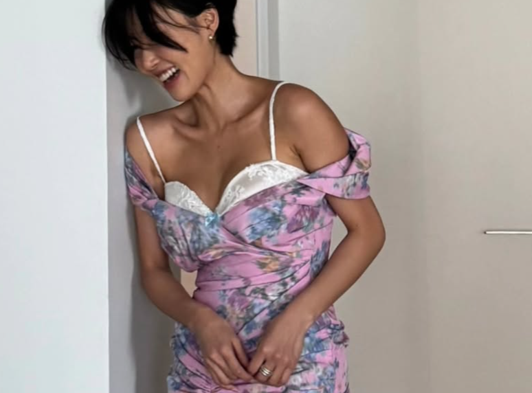 화사, 브라 노출도 패션으로 승화한 '란제리룩'...범접 불가 섹시美