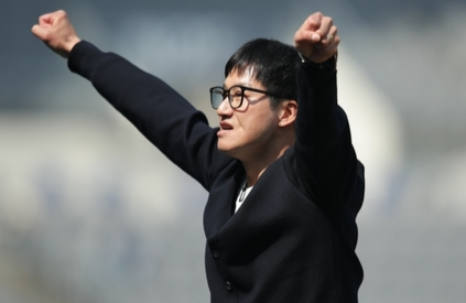 폭풍 5연승+4경기 무실점, 공격 완성도 떨어져도 '이정효표 고강도 축구' 수비는 벌써 단단하다