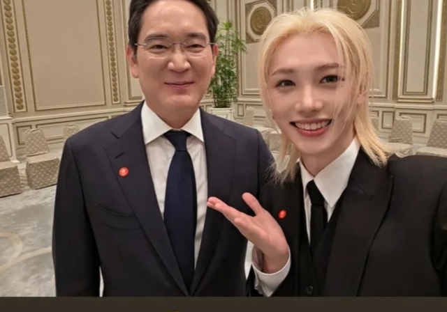 필릭스 옆 이재용, 뜻밖의 '투샷' 터졌다... 청와대 오찬서 동반 미소