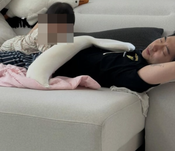 '박유천 동생' 박유환, 숨겨둔 딸 있었다