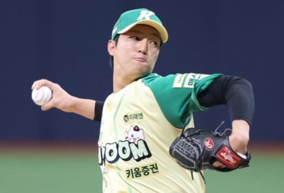 '시속 160㎞' 안우진+'연패 스토퍼' 배동현→7이닝 무실점...키움, 롯데 꺾고 3연패 탈출