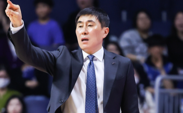 "상대가 문제가 아닙니다" 슈퍼팀 KCC, '0% 신화' 도전...관건은 '내부'에 있다 