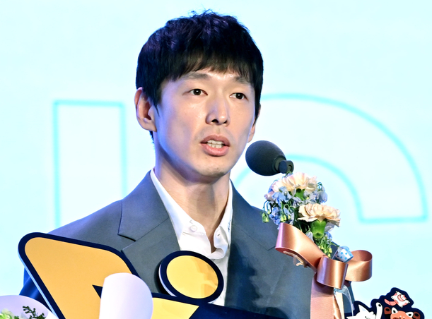 치열했던 집안싸움, 경기 수 앞선 한선수가 정지석과의 경쟁을 이겨냈다[V리그 어워즈]