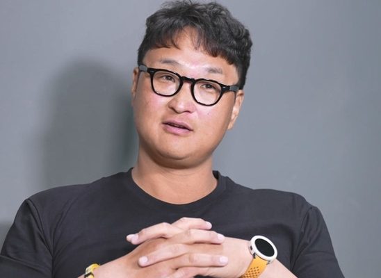 "함께 걷자, 꽃분아"...'나혼산' 구성환 무지개다리 건넌 반려견과 '446km' 국토대장정 눈물의 동행길