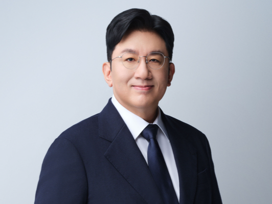 '자본시장법 위반혐의' 방시혁, 미국측에서 '출금 해제' 요청...BTS투어 앞두고 새국면