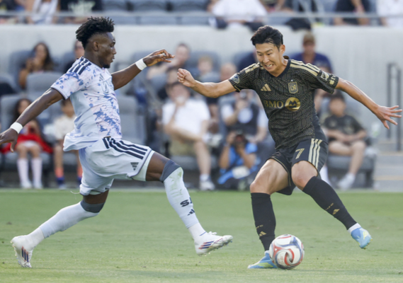 '2160m→2680m' 캡틴 손흥민, 먼저 고지대와 싸움 중...홍명보호에 귀중한 '최신 경험'