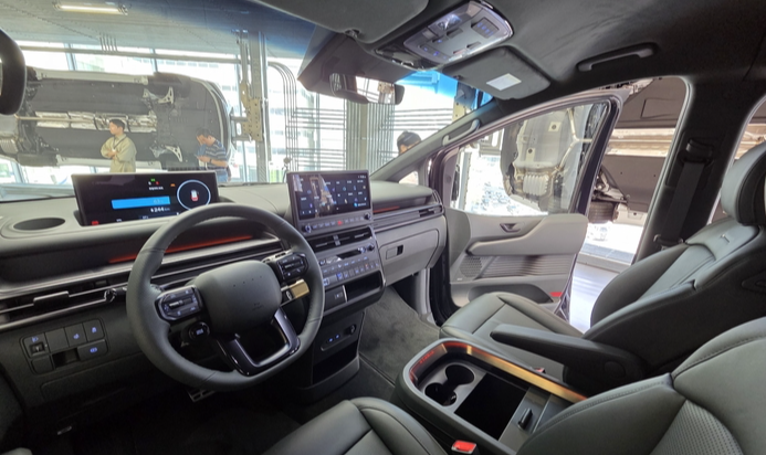 "이동, 그 이상의 가치를 디자인하다"...현대차, '더 뉴 스타리아 일렉트릭·리무진' 출시 