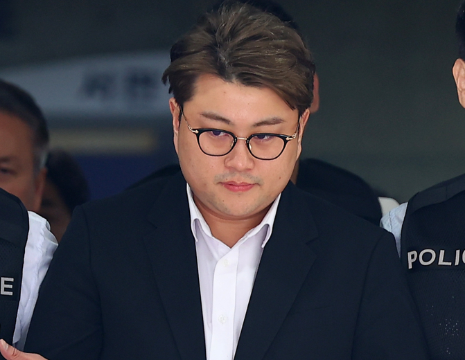 '뺑소니 실형' 김호중, 지분가치 50억 추산...복역중에도 부푼 자산