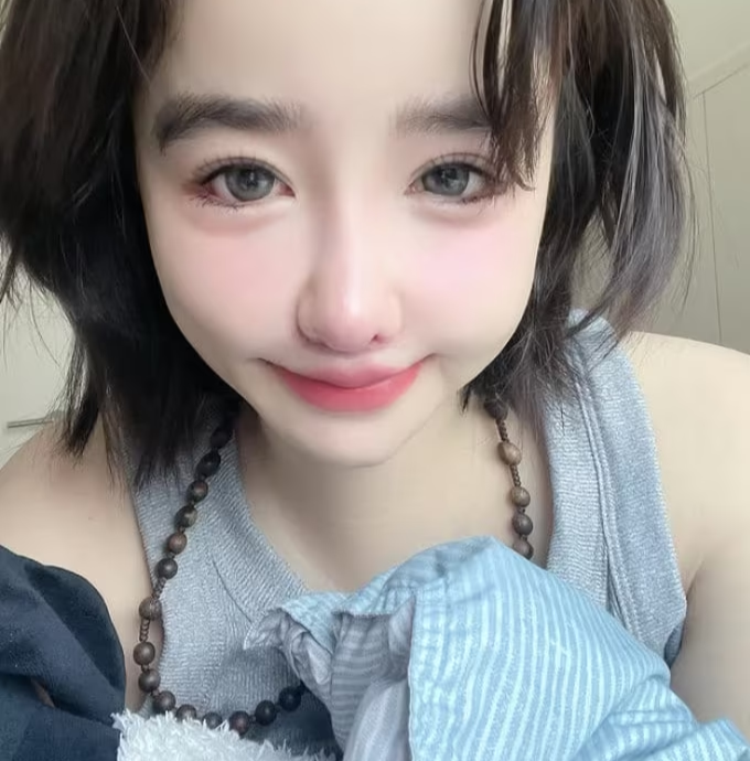 박봄, 이민호에 또 "친한 척하고 싶어요"... 글 올렸다 수정