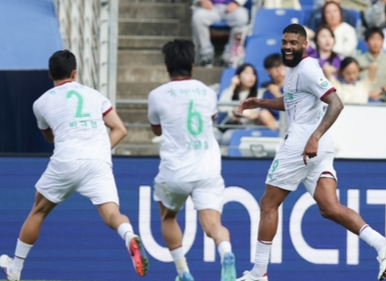 '골골골골' 대전 황선홍호 기사회생! 디오고·마사 1골1도움 합작→울산 원정서 4-1 대승 '반전 신호탄 쐈다'