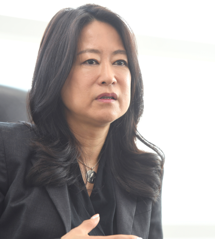 의식불명 중학생 부모에게 "한밑천 잡게?"...'막말 파문' 김나미 체육회 사무총장 '직무 정지', 자진 사퇴는 없었다