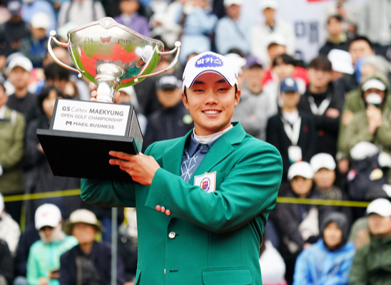 "50번 넘어져도..." 송민혁, 연장 끝 감격의 '첫 우승'...매경오픈서 역전 드라마 썼다