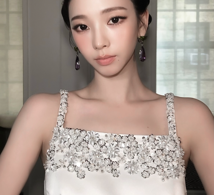 에스파 카리나, 멧갈라 수놓은 눈부신 자태