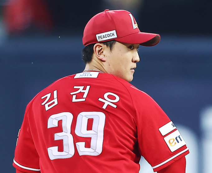 "모두가 NO할 때 확신 있었다" 사령탑 선구안 적중! '5승무패' SSG 김건우, 다승 단독 1위 