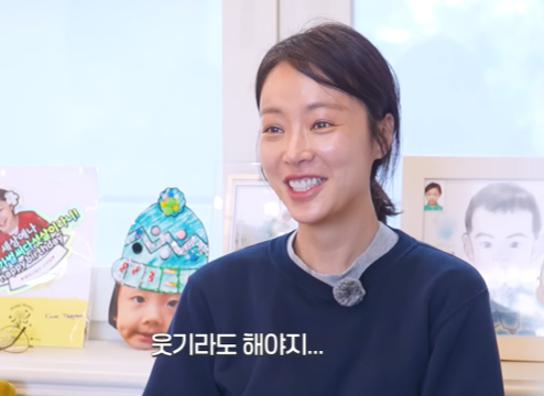 '43억 횡령' 황정음, 다 갚고 유튜브 복귀..."하이킥 식구들에게 죄송"