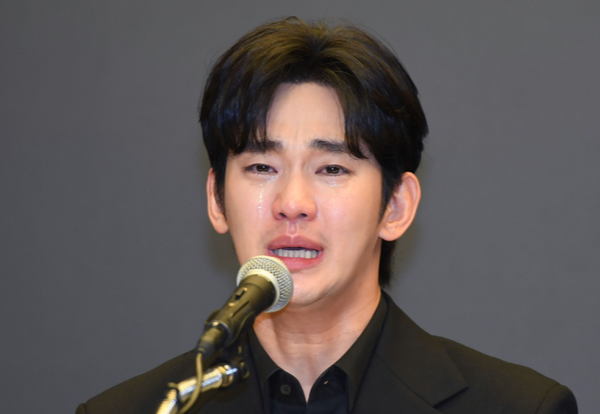 "배우 인생 파괴한 범죄"...김수현 측, 김세의에 300억 청구 예고