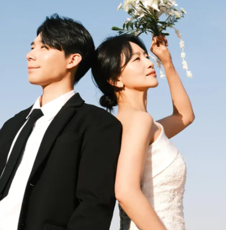 배우 백은혜·뮤지컬 배우 이준우, 10살 차 커플 결혼 소식 전해